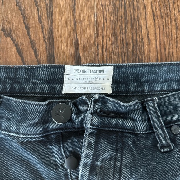 One teaspoon bandit shorts - Picture 3 of 3